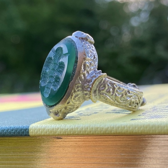 Vintage/Antique Silver Plated Butterfly Green Oval Stone Intaglio Signet Ring - Picture 4 of 12